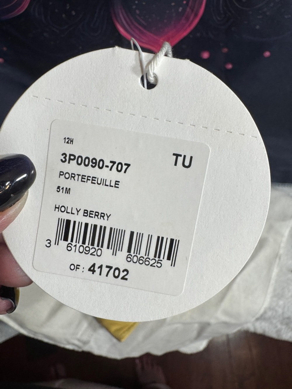GUC Chloé Alice Long Wallet in Holly Berry W/Dust bag and tags - Picture 9 of 10
